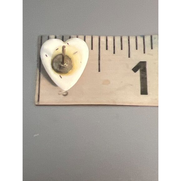 Vintage Porcelain Ceramic Heart Stud Earrings Hand Painted Pierced Estate 3/8" - Picture 4 of 4